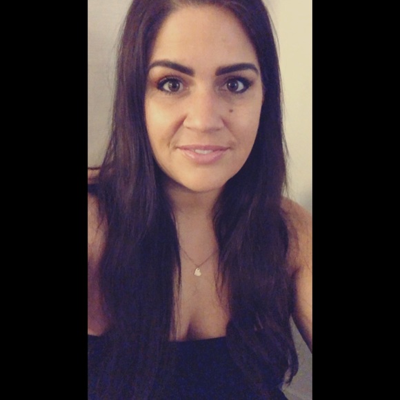 Meet your Posher, Lisa - Picture 3 of 5